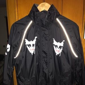 Custom windbreaker size M
